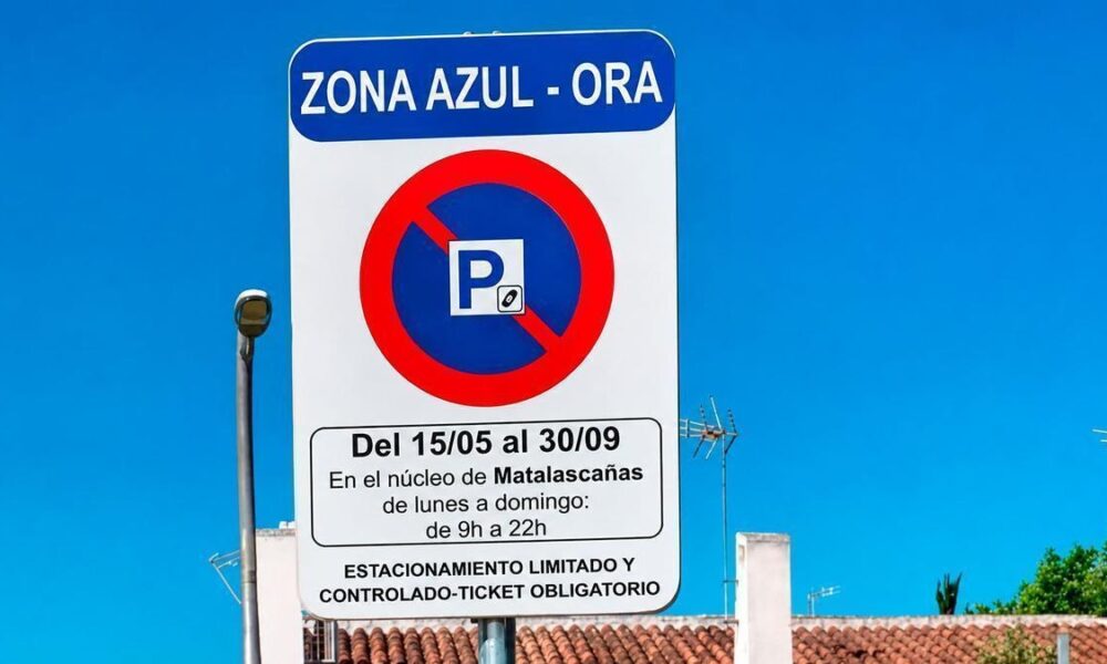 Señal de zona azul ORA en Matalascañas
